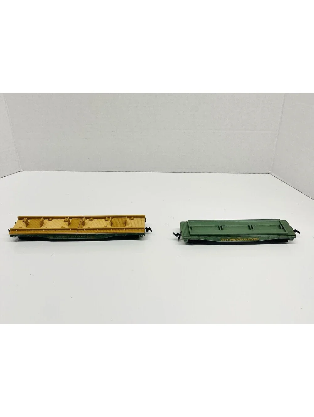 Lot Of 6 Used HO Scale Flat Cars Union Pacific, Southern Pacific, Unbranded ￼